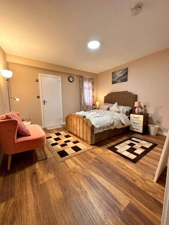 Canary Wharf Single Double And En-Suite Rooms London Kültér fotó
