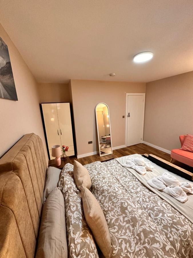 Canary Wharf Single Double And En-Suite Rooms London Kültér fotó