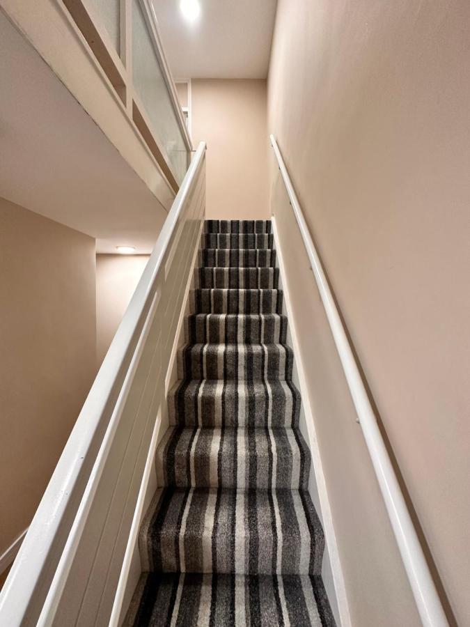 Canary Wharf Single Double And En-Suite Rooms London Kültér fotó