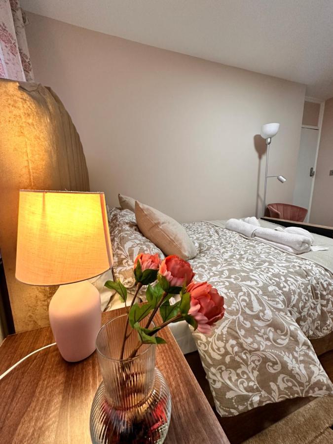 Canary Wharf Single Double And En-Suite Rooms London Kültér fotó