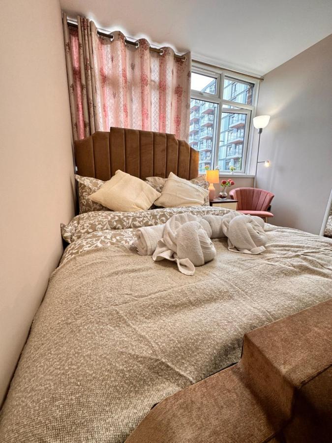 Canary Wharf Single Double And En-Suite Rooms London Kültér fotó