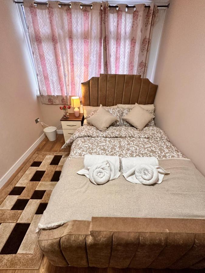 Canary Wharf Single Double And En-Suite Rooms London Kültér fotó