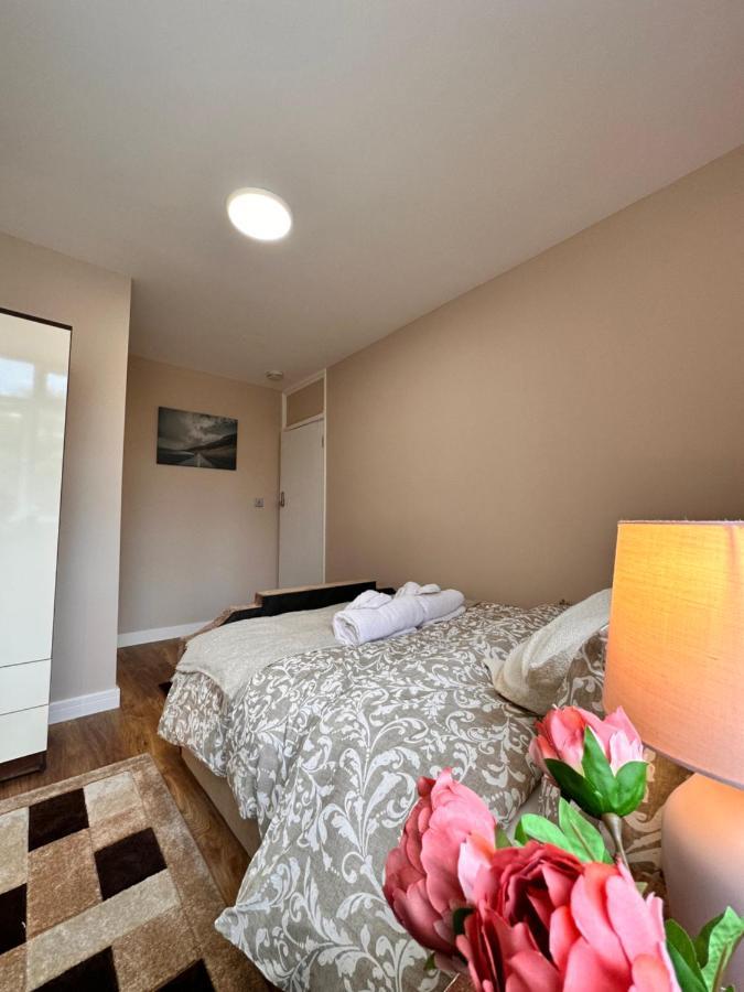 Canary Wharf Single Double And En-Suite Rooms London Kültér fotó